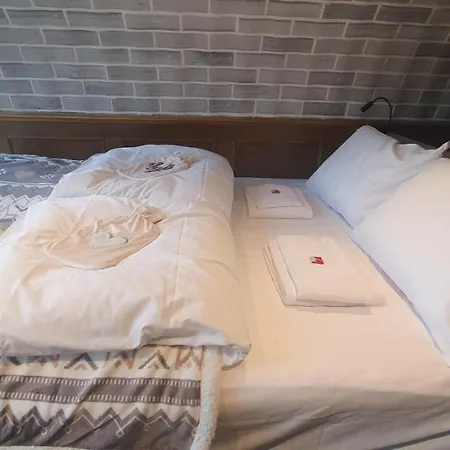 Campingplasser Eventyrhyttene I Jotunheimen Stuttgongfossen